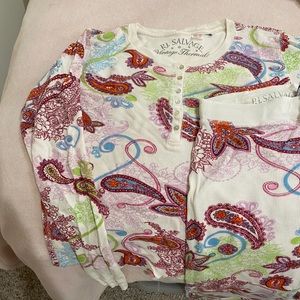 PJ Salvage thermal paisley pajamas, size Large